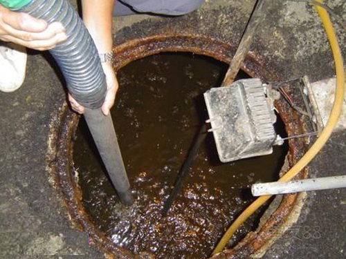 阿合奇隔油池清理